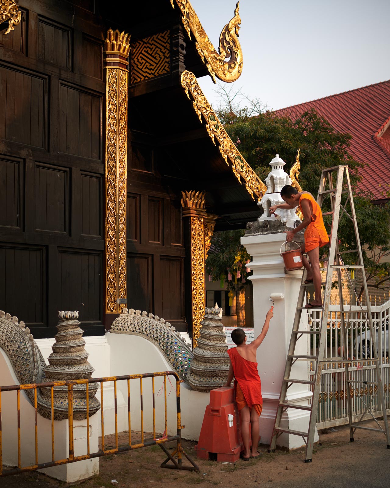 Painting Day Monks Travel Photographer